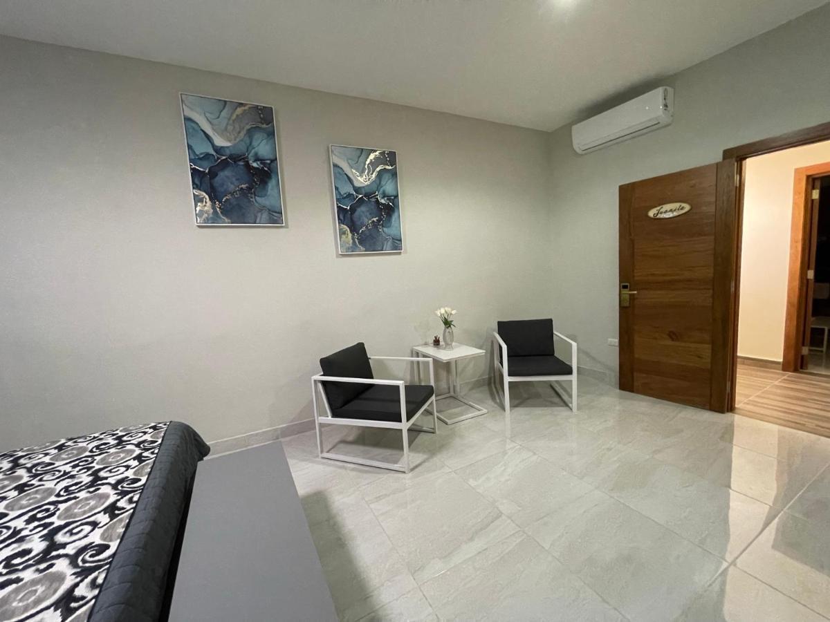Hotel Monarca Higüey Kültér fotó