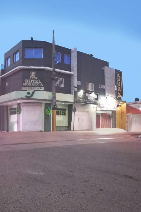 Hotel Monarca Higüey Kültér fotó