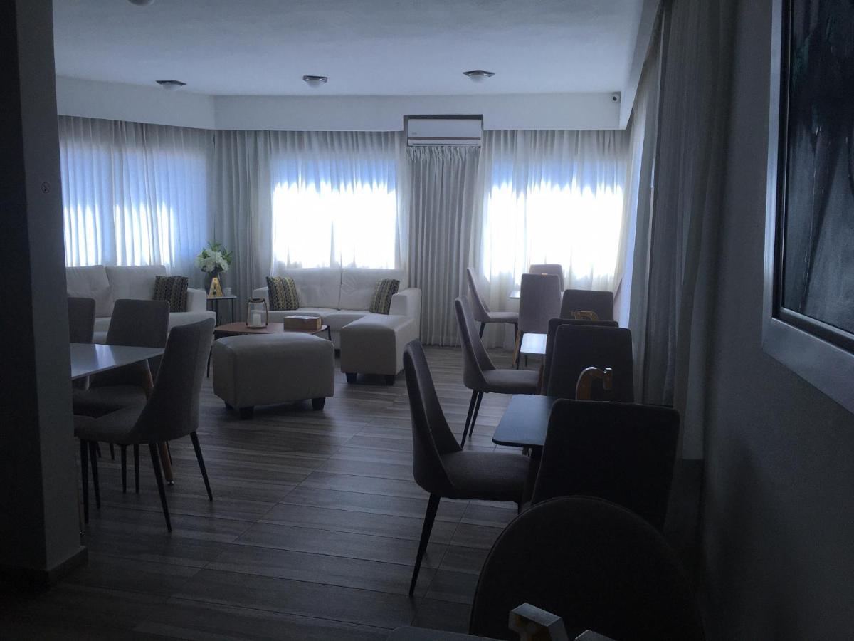 Hotel Monarca Higüey Kültér fotó